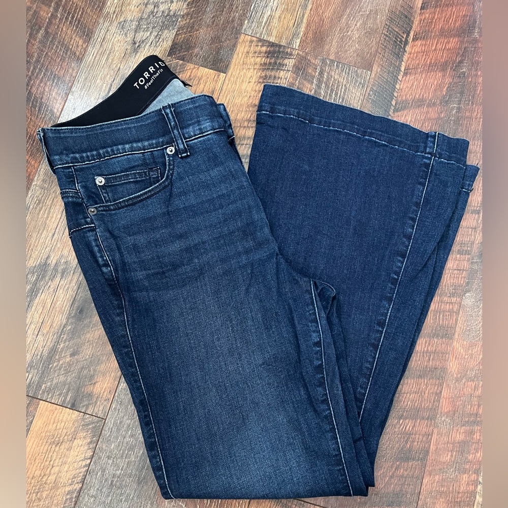 Torrid Bombshell Flare size 12 short